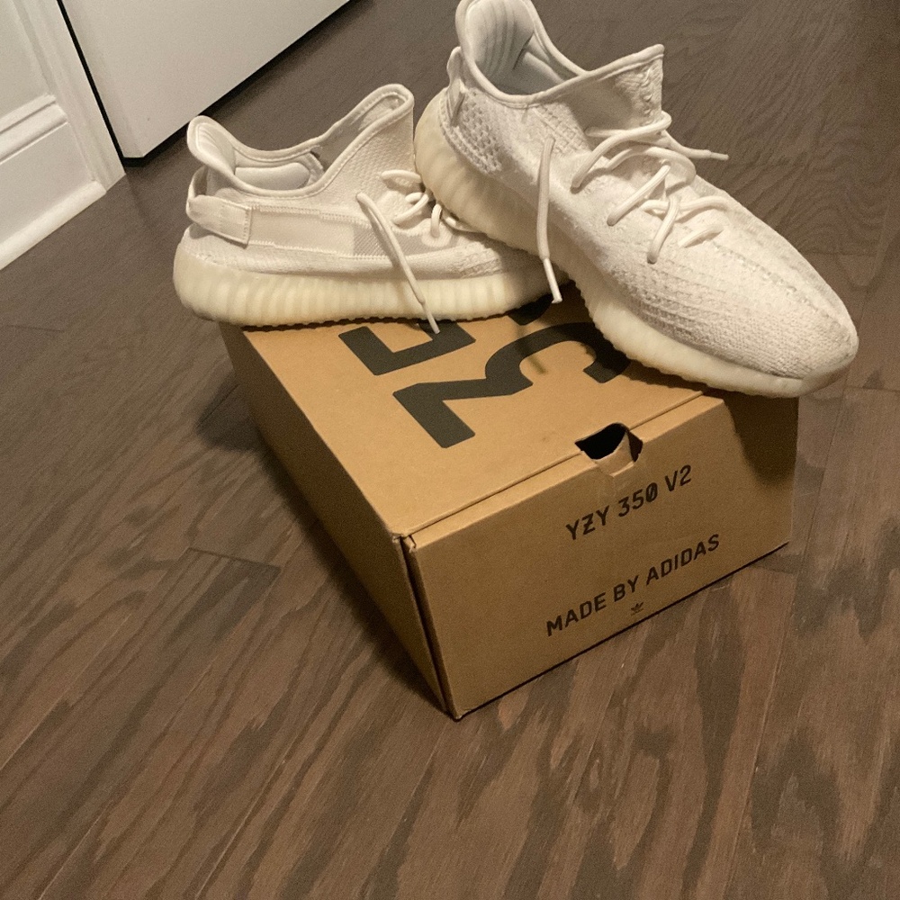 Yeezy boost 350 color (BONE) ( worn 3 times )